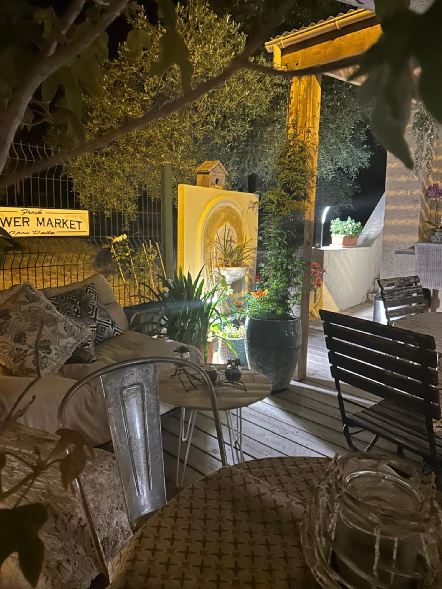 Hotel Auberge Provencale Saint-Raphaël Dış mekan fotoğraf